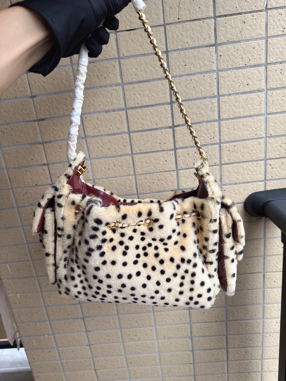 Faux Fur Spotted Shoulder Bag with Chain Strap - Cream/Black
